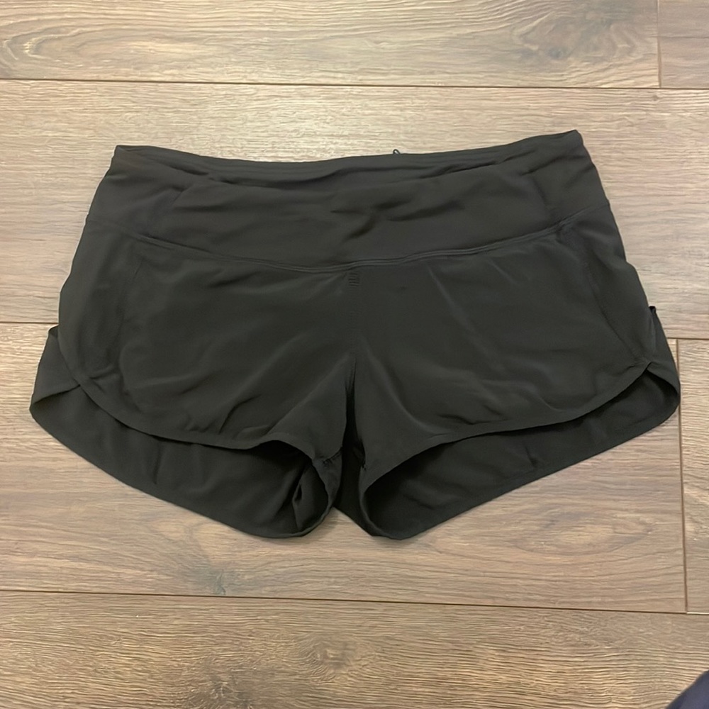 Lulu Lemon Speed Up Shorts Black Size 6